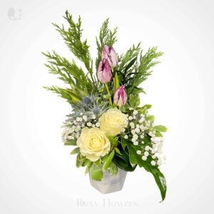 Aranjament  floral cu Trandafiri și Lalele - Prospețime Suavă