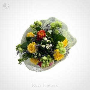 Buchet floral cu trandafiri și lisianthus - Eleganță naturală